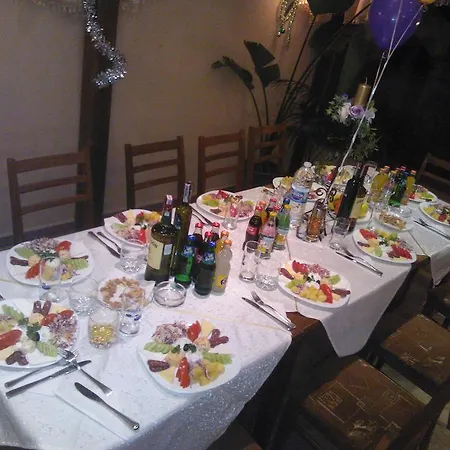 Tsarevets Family 3* Azenograd